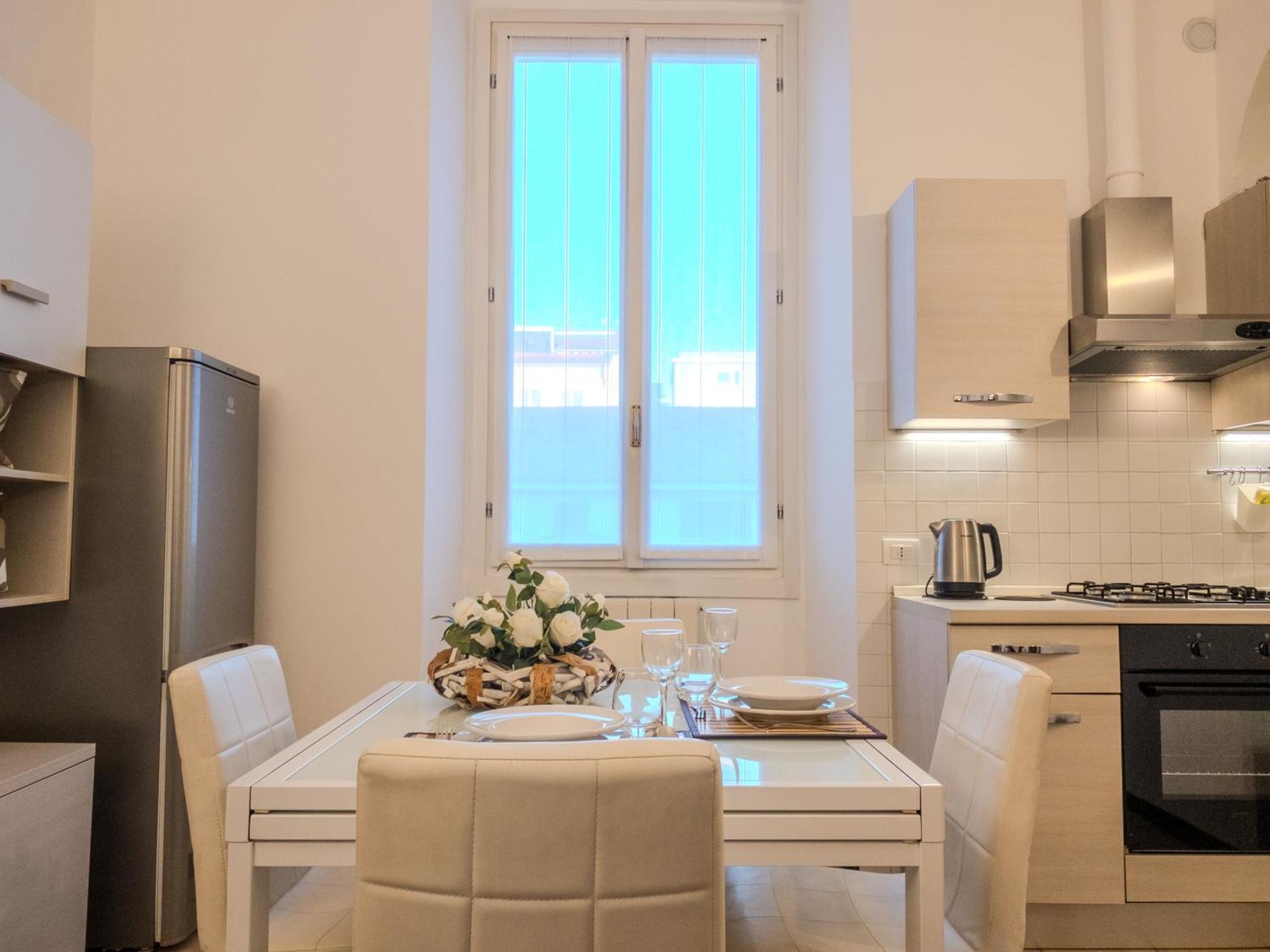 La Ringhiera Fiorita - 101 - 1 Min Centro Storico Apartman Monza Kültér fotó